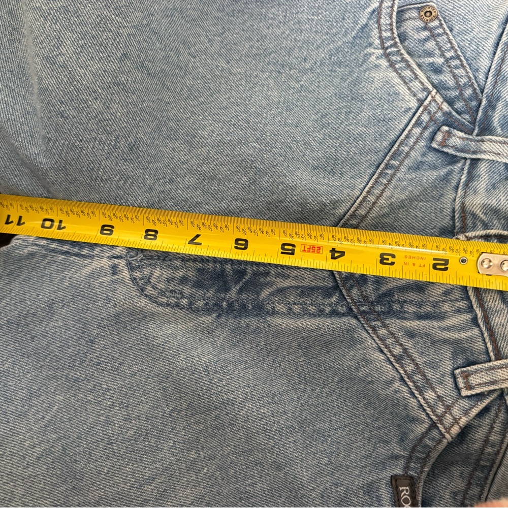 Rockies Authentic Vintage Light Blue Jeans with unique Mountain patch on back. - Picture 12 of 15